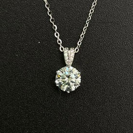 

Элегантное обручальное кольцо с муассанитом из стерлингового серебра 925 пробы – высококачественный, универсальный дизайн Moissanite KMS-012QD