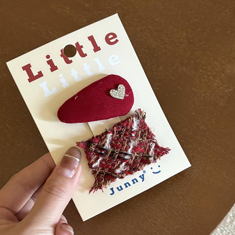 

Festive Retro Red Bow Duckbill Hair Clip for Girls & Babies