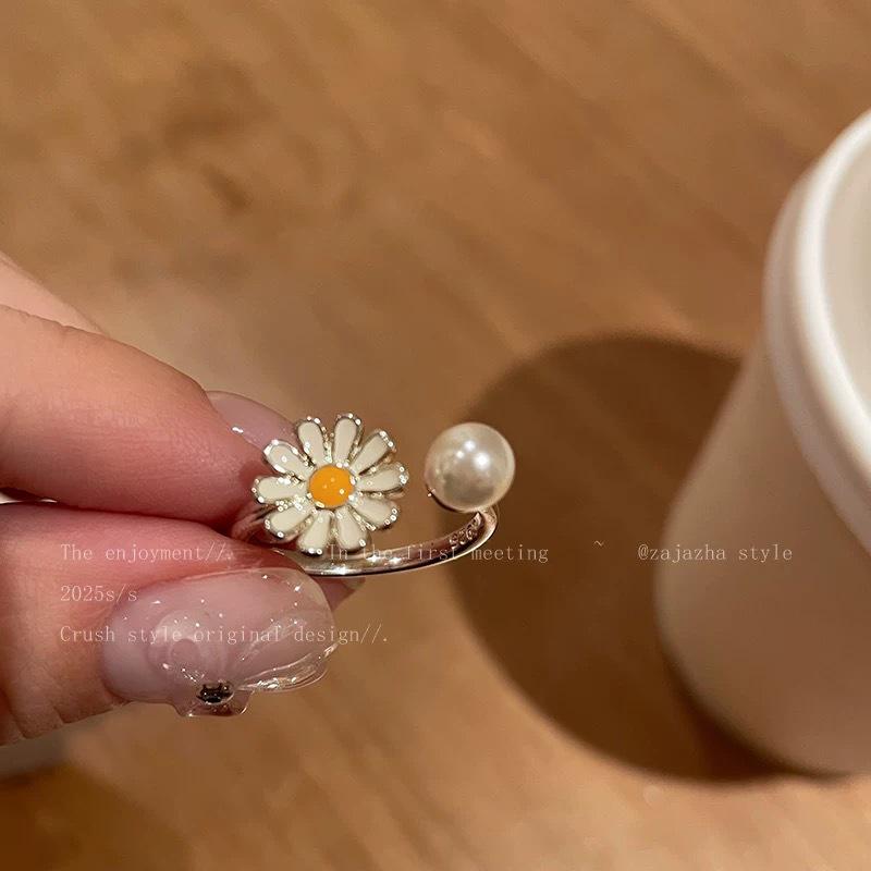 Little Daisy Pearl Adjustable Ring - Women's Mori Style Sweet Fresh Design, Stacking Index Finger Jewelry