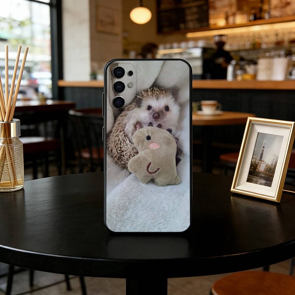 Cute hedgehog Phone Case For Samsung S25,S24,S21,S22,S23,S30,Ultra,S20,Plus,Fe,Lite,Note,10,Black Cover