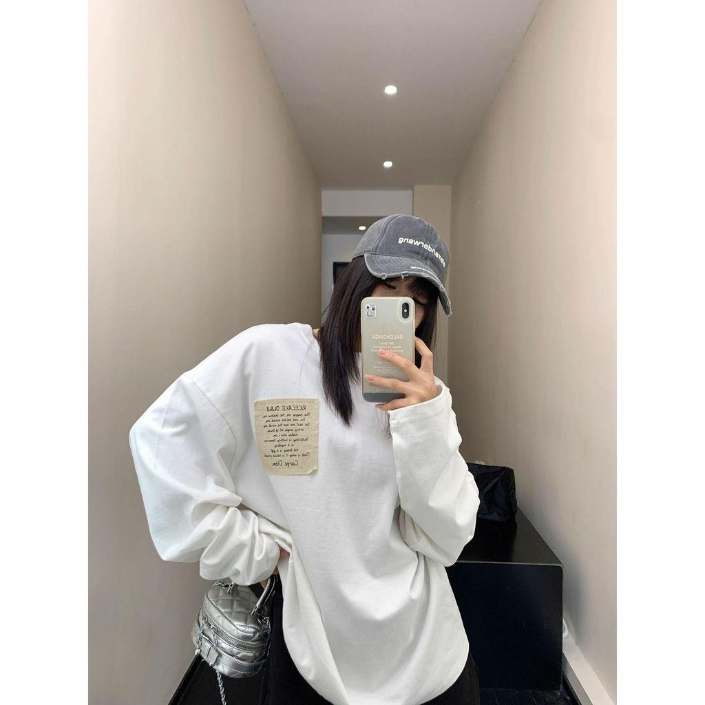 2025 New Arrival: European-Style White Long-Sleeve Women's T-Shirt, Mid-Length Loose Fit, Pure Cotton Base Layer for Autumn/Winter