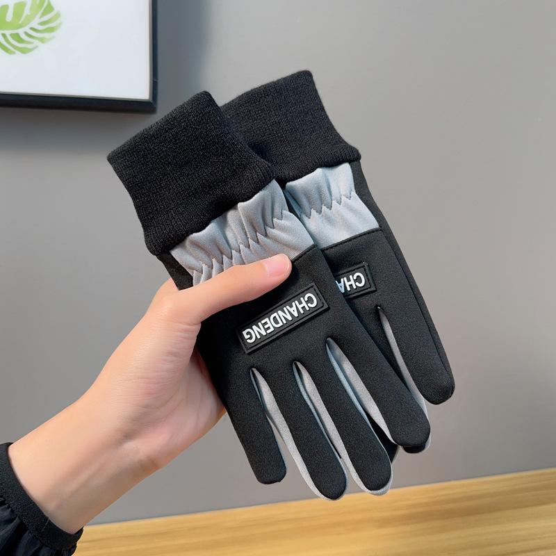 

Перчатки женские зимние теплые бархатные зимние ветрозащитные водонепроницаемые сенсорные для занятий спортом на открытом воздухе, езды на мотоцикле, электромобиле one size fits all чёрный