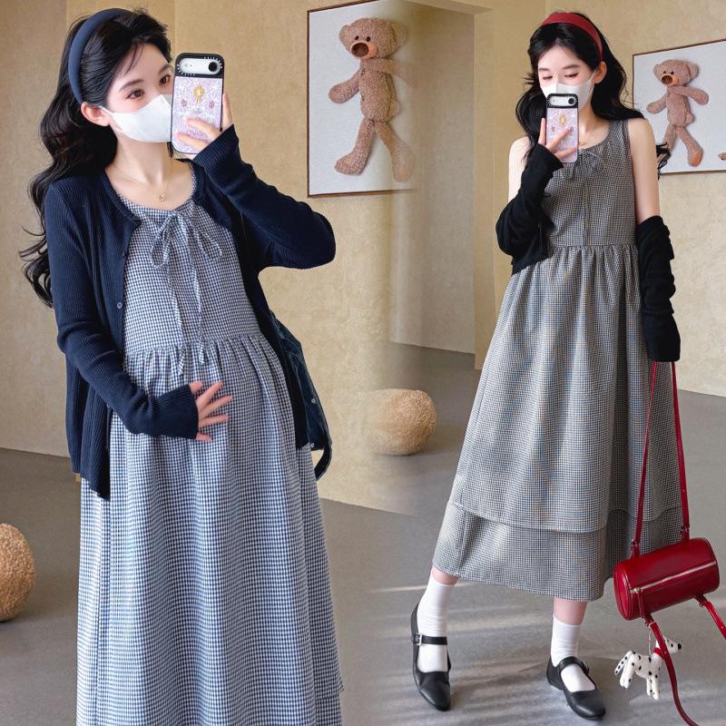 Robe de maternité rétro coréenne et cardigan en tricot de laine Printemps/Été 2026
