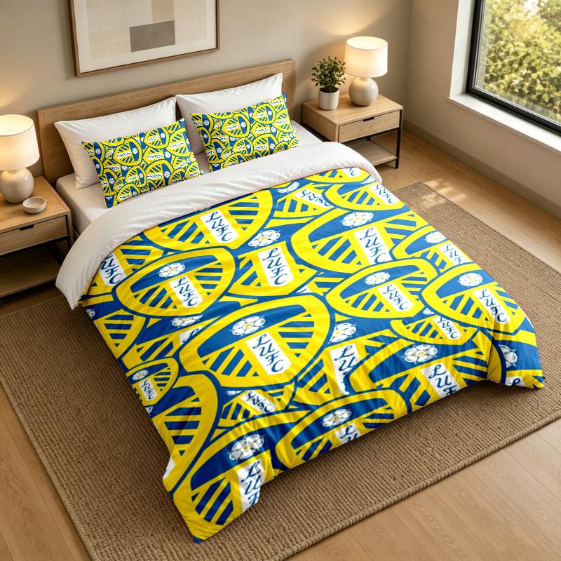 3-Piece Bed Sheet Set with Leeds United FC Design, 1 Flat Sheet and 2 Pillowcases for Bedroom