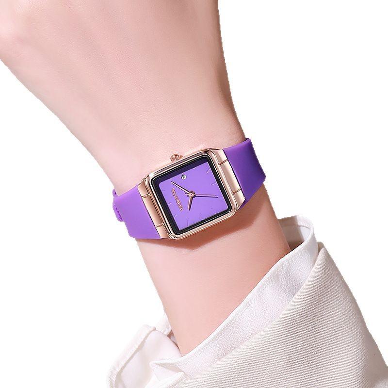 Orologio Personalità Quadrante Grande Semplice Retrò Temperamento Quadrato Uomo e Donna Coppia Orologio Tendenza Nicchia Silicone