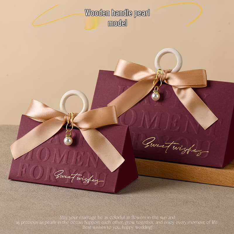 2025 Elegant Triangular Wedding Candy Box for Newlyweds – High-End Party Favor