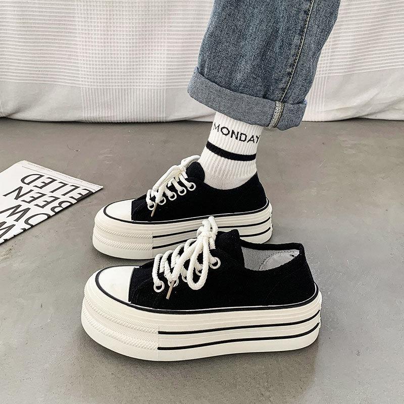 Cream platform canvas shoes women's thin autumn new ins trendy niche Korean version big head muffin student white shoes