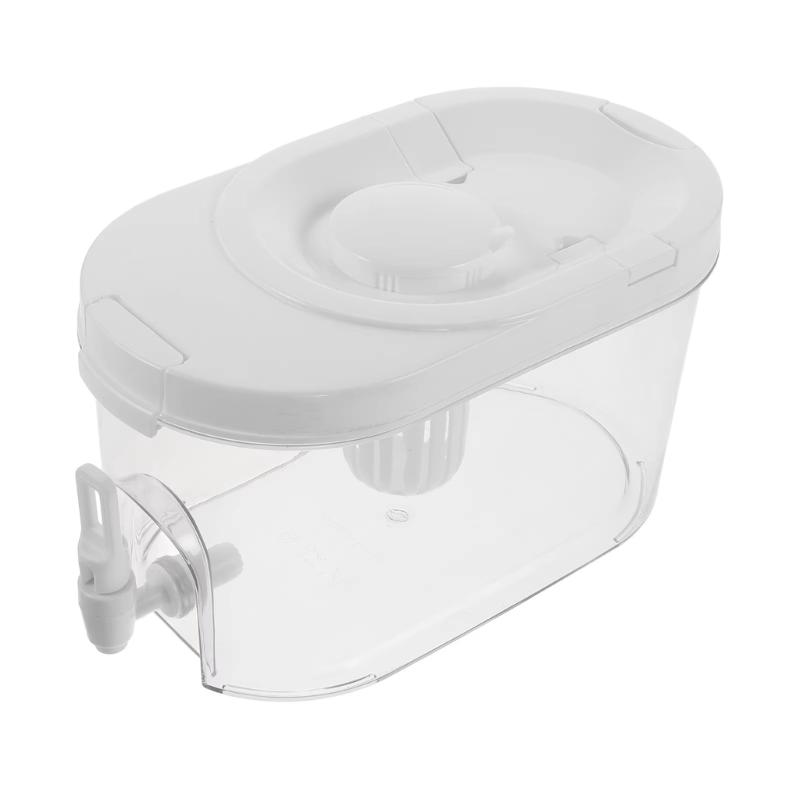 Portable Refrigerator Plastic Drink Dispenser With Tap Leak Proof Iced Beverage Container for Cocktails Juice Storage