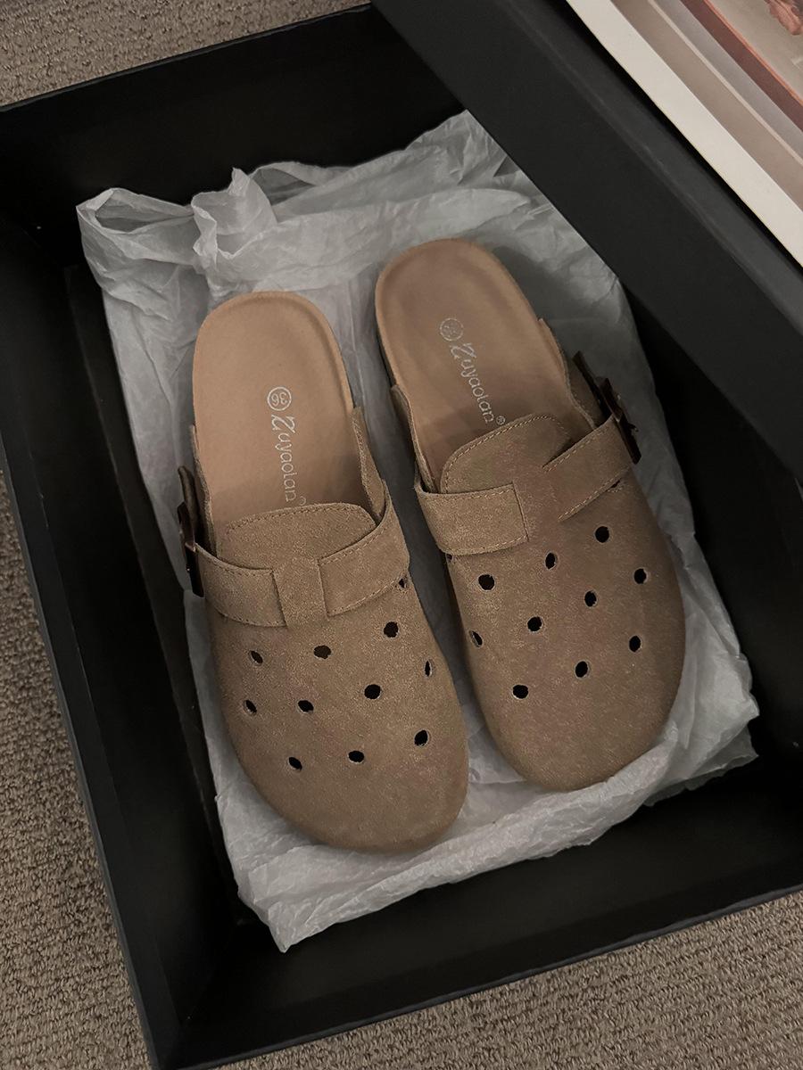 

Thick-soled toe half slippers Women wear new hole shoes in summer, retro Boken flip-flops, versatile one-legged sandals 35