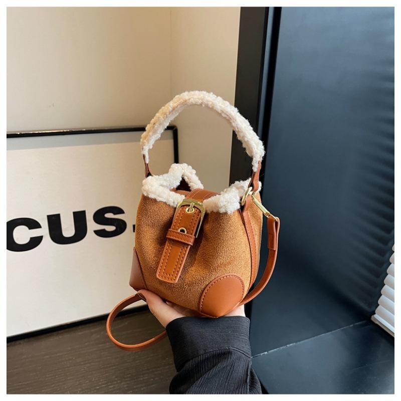 2026 Fall/Winter Bag Women's Retro Plush Bag Korean Fashion Small Mini Shoulder Bag Wool Handbag Crossbody Bag