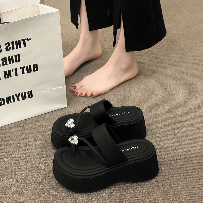 Premium Silver Rhinestone Toe Slippers Women's Summer Wear 2025 New Small Height-increasing Platform Beach Shoes