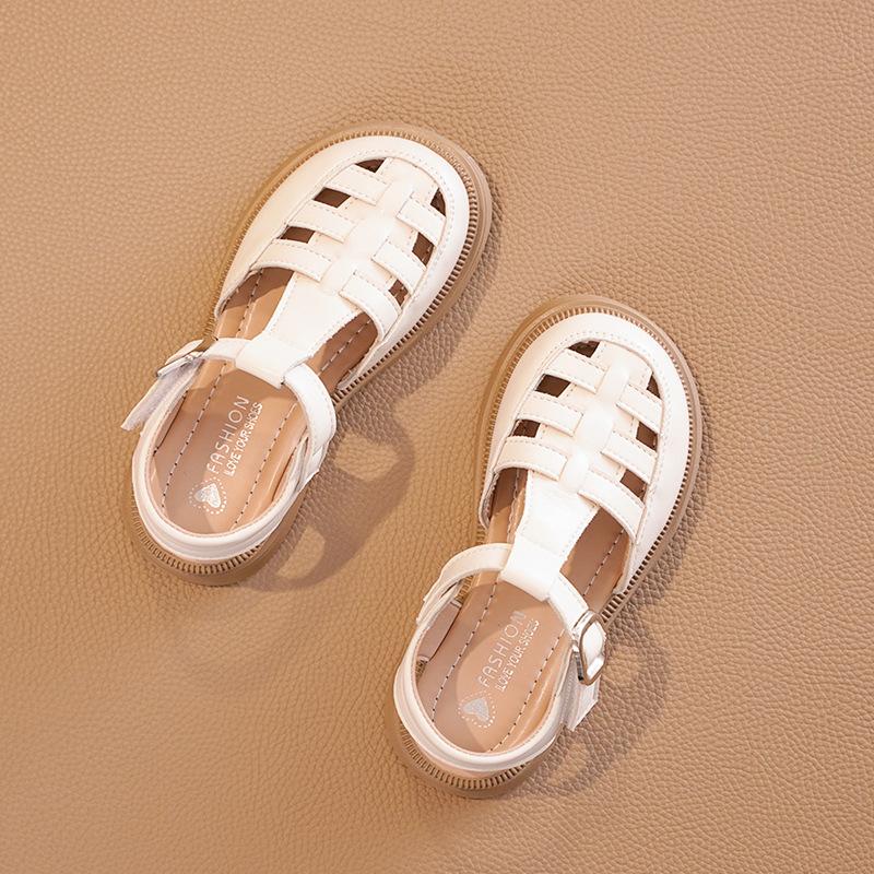 

Літні сандалі для дівчаток, нова колекція дитячих римських туфель, літня колекція, модне дитяче взуття для маленьких дівчаток на м якій підошві для принцес 31 білий