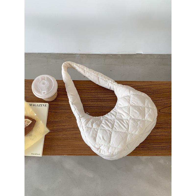 Nylon diamond cotton bag, autumn and winter new fashion shoulder bag women's high-end sense retro armpit bag women