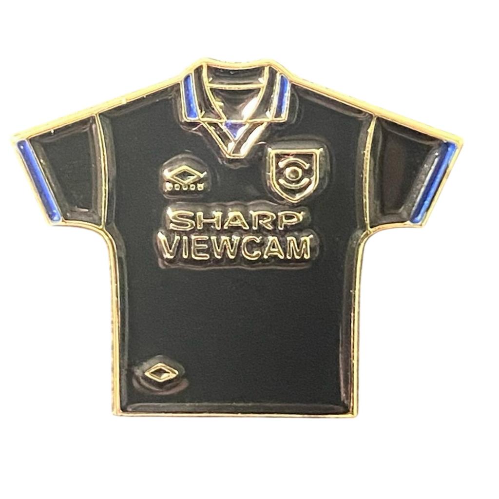 Fan Originals United Pin Retro Shirt Badge