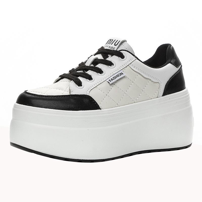 Panda Color Scheme Platform Single Shoes Women's Spring and Autumn 2025 New Little White Shoes Casual Small Fragrant Wind Board Shoes Popular Wome