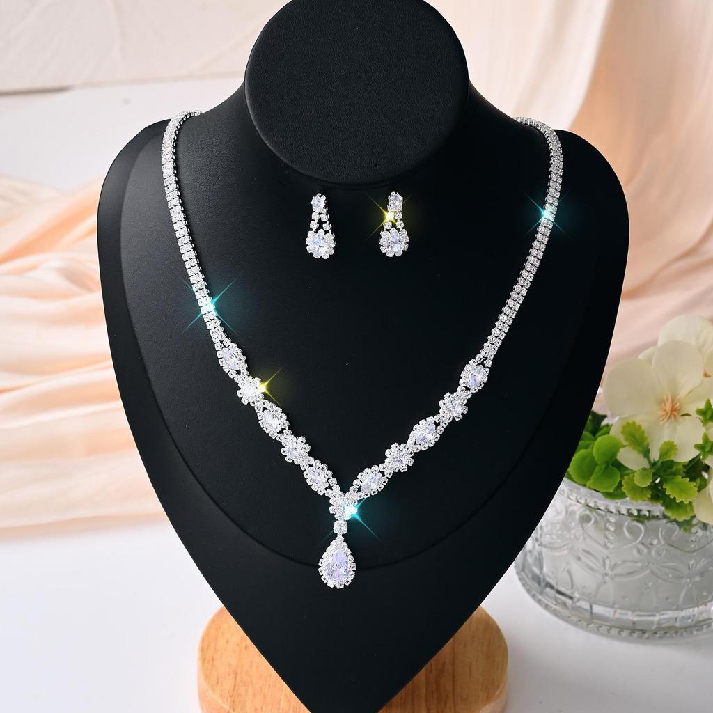 Funkelndes Strass- & Zirkon-Braut-Halsketten- und Ohrring-Set - Elegante Hochzeitsaccessoires
