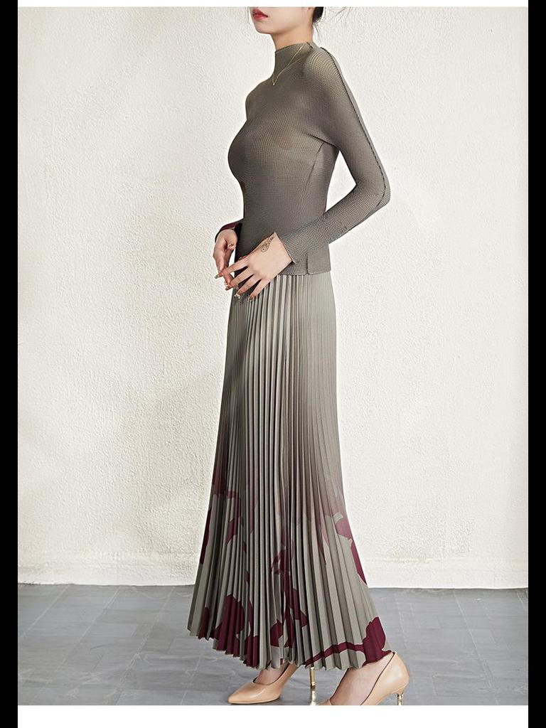 Miyake Women's Stylish Printed Two-Piece Suit: Elastic High-Waist A-Line Skirt & Pleated Top