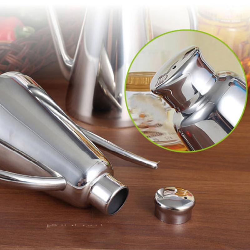 Standard 304 Stainless Steel Olive Oil Vinegar Batcher Can Bottle Pot Kitchen Accessories Cooking Tools 500ml Storage Bottles