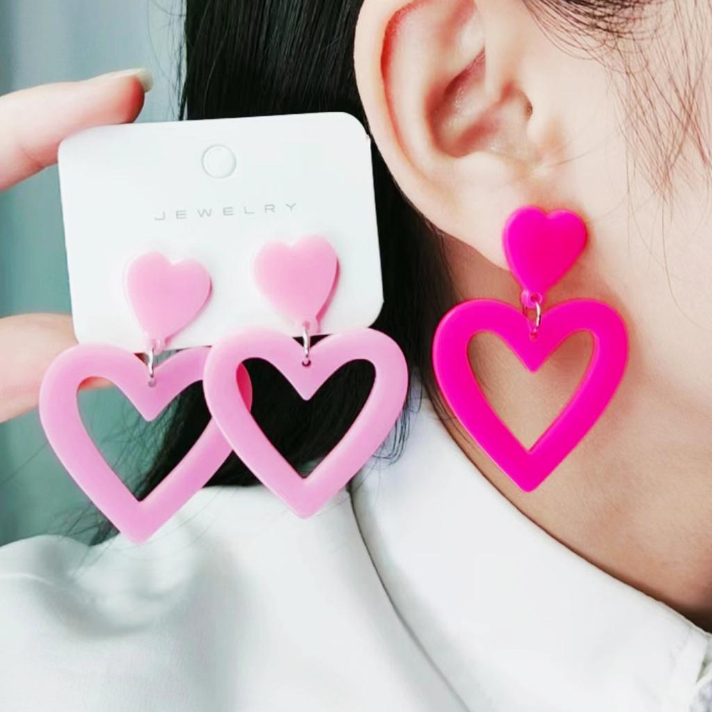 3 Pieces Sturdy Acrylic Heart Drop Earrings Comfortable Wear and Stylish for Everyday Wear and Special Occasions