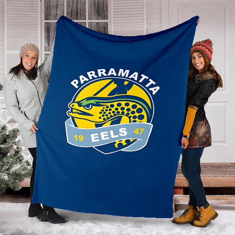 1pc Football Team (22) Theme Blanket - Digital Print, Polyester, Cozy for All Seasons, Perfect for Outdoor, Camping, and Travel