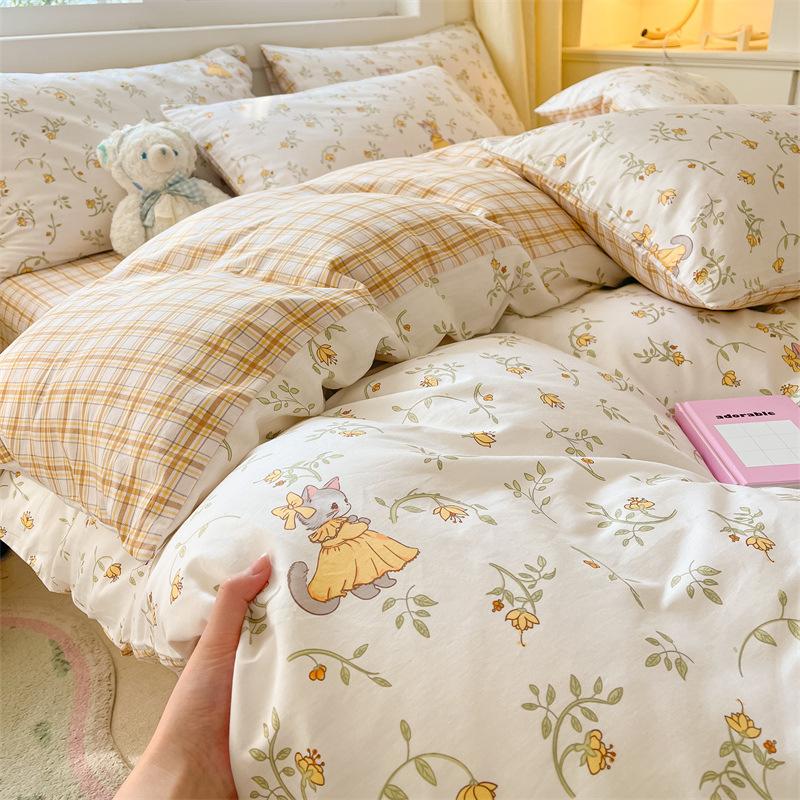 Bedding Four-piece Set, Cotton Pure Cotton Floral Quilt Cover, Bed Sheet Dormitory Three-piece Set