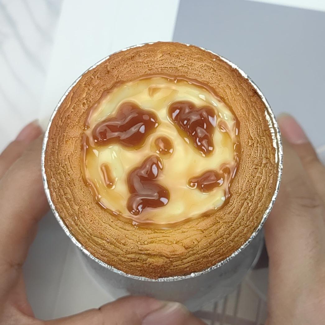 Artificial Egg Tart Cake Portuguese Egg Tart Fake Dessert Model Ornaments Resin Simulation Food Decoration Home Decor 7cm