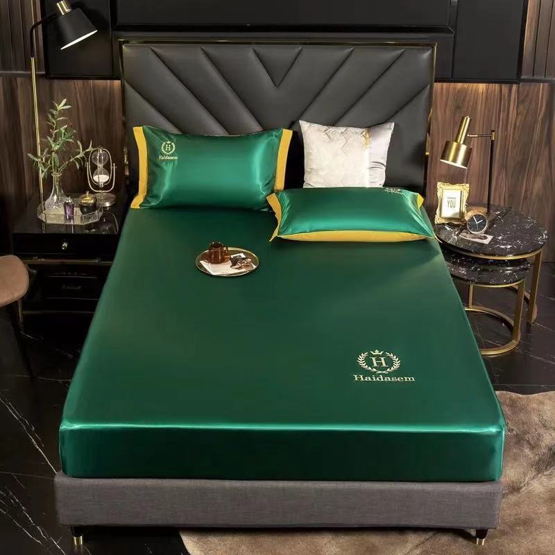 

2025 New Skin-friendly Cushion Summer Ice Silk Sheets Case for Embroidery Mattress Cover Bedding Three-piece with 2 Pillowcase 120x200cmWith2 Pillowcase