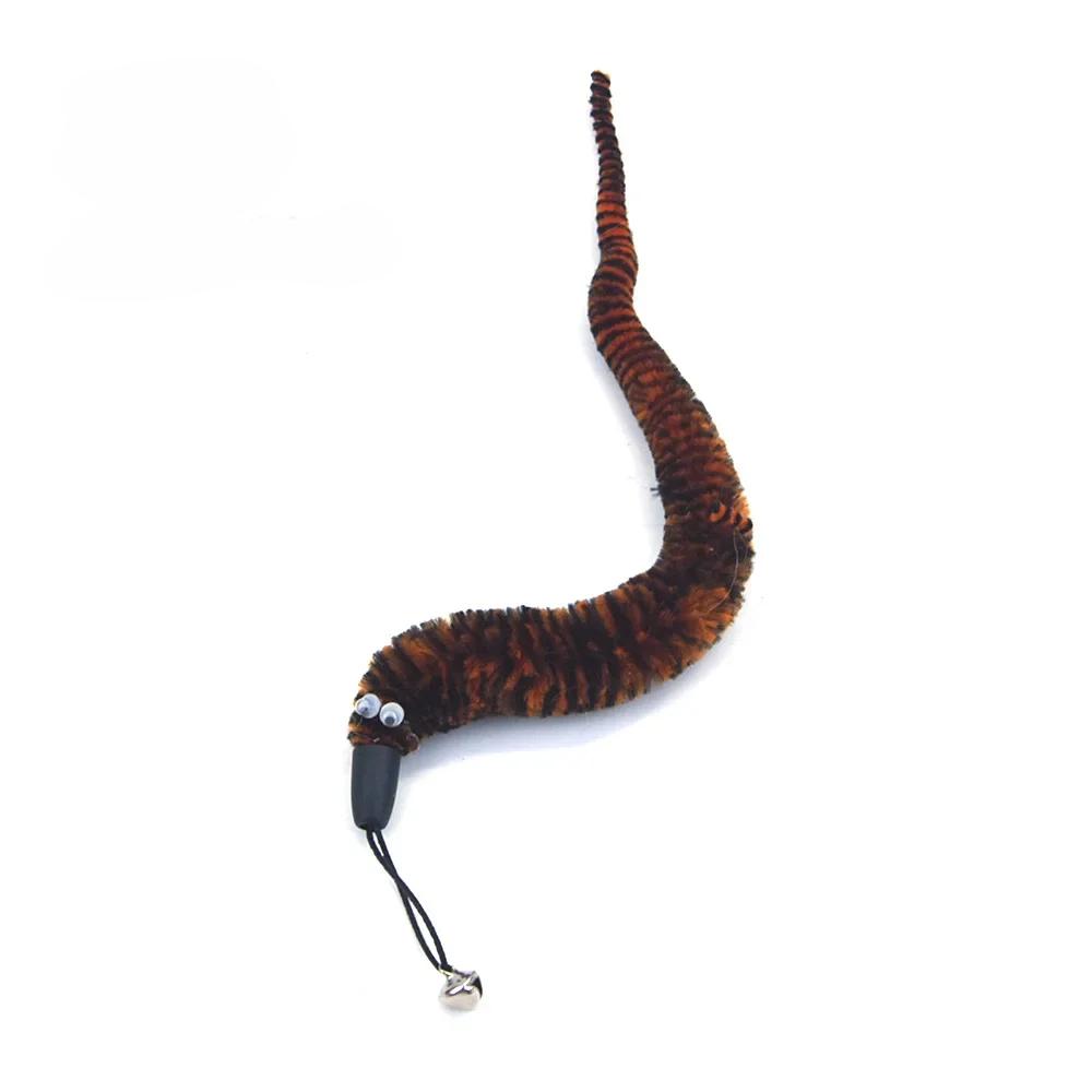 Kätzchen spielt Haustierzubehör Wurm an einer Schnur Katzenspielzeug Interaktiver Lustiger Katzenstab Spielzeug Flauschige Feder mit Glöckchen Katzenstab Spielzeug