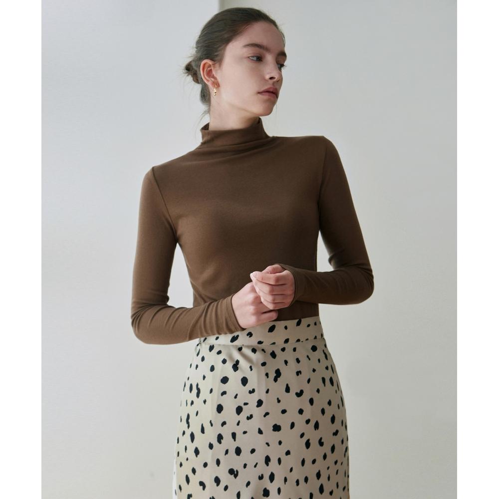 

NICKNICOLE High Neck Slim TopBrown