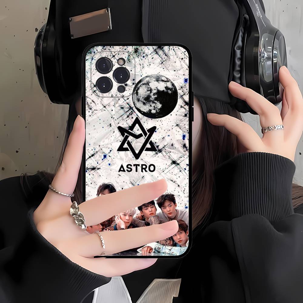 Kpop Astro Cha Eun Woo Phone Case For iPhone 17 16 15 14 13 12 Mini 11 Pro Max Soft Silicone Cover