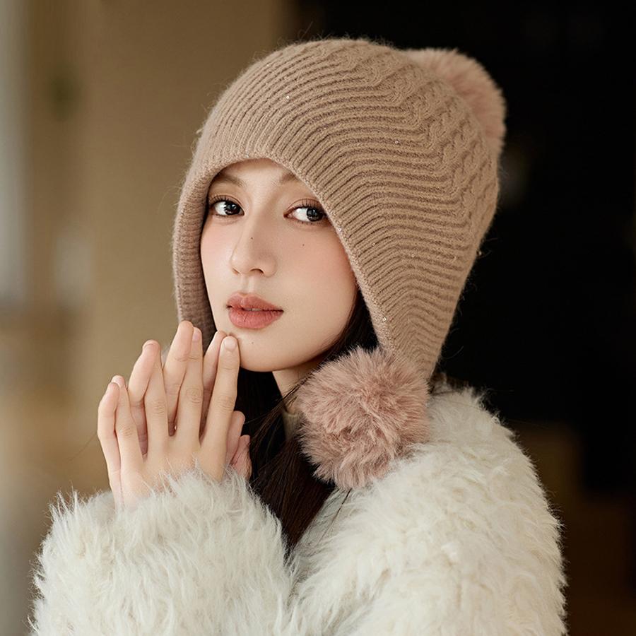 Căciulă Tricotată cu Bor Larg, Catifea Groasă, Trei Ciucuri de Blană, Căciulă Caldă