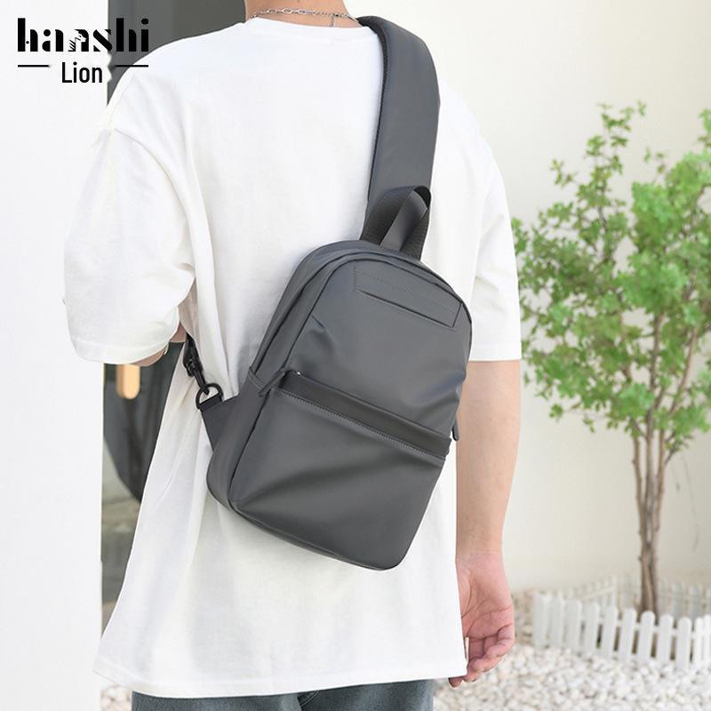 Unisex Wasserdichte Brust- und Schultertasche - Stilvolle, Leichte, Hochwertige Pendler- und Reisetasche.