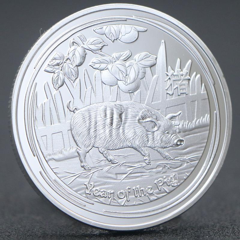 Silver plated commemorative coins for the Year of the Pig, commemorative medals for three pigs in the Chinese zodiac, lucky coins