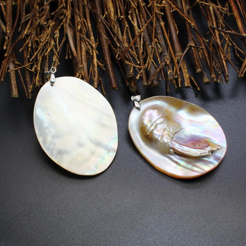 Elegant Natural Mother-of-Pearl Pendant Necklace