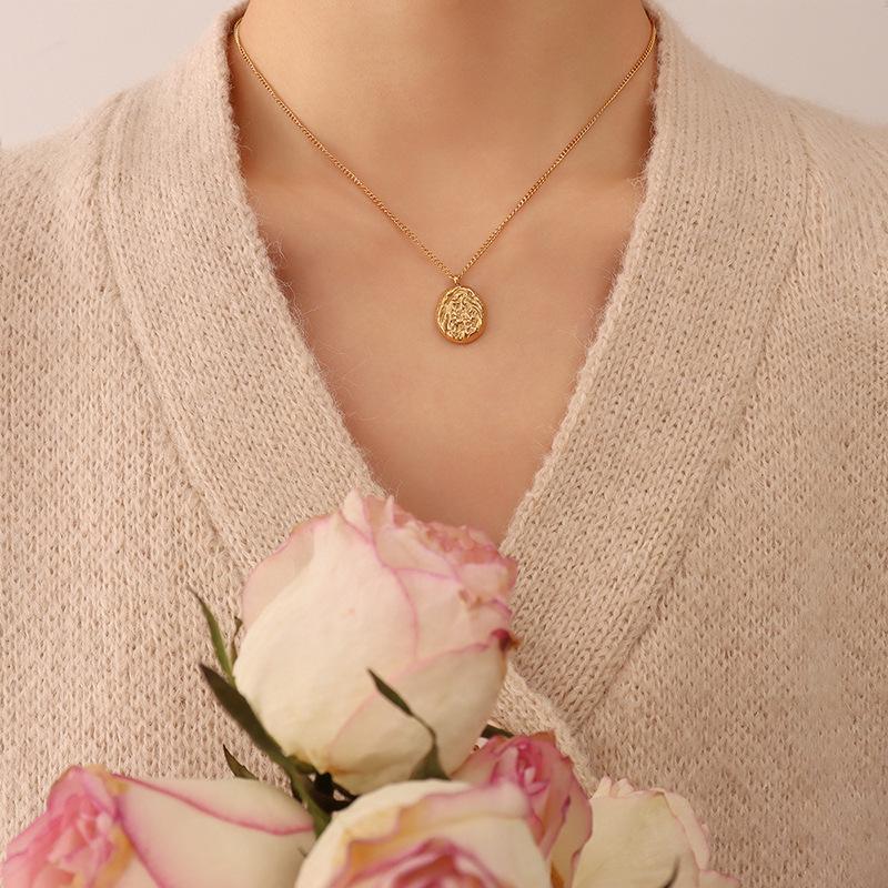 18K Gold-Plated Titanium Steel Necklace with Korean Geometric Irregular Imitation Walnut Shell Pendant
