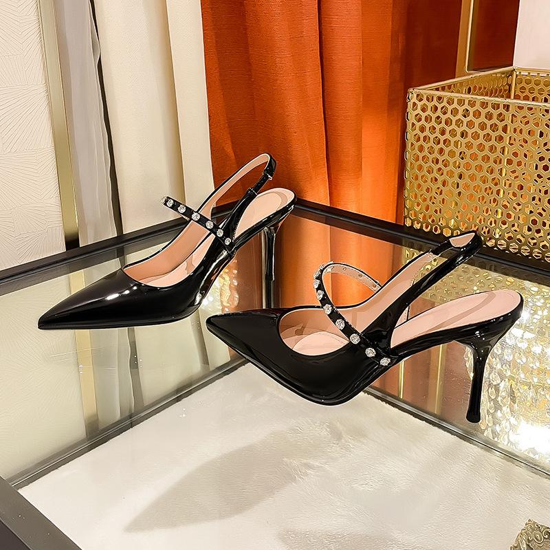 Mode 2025 Neue Spitzschuh-High Heels Strass-Sandalen Damen Neue Dünner Absatz Lackleder Mode Fee Sexy Einzelne Schuhe