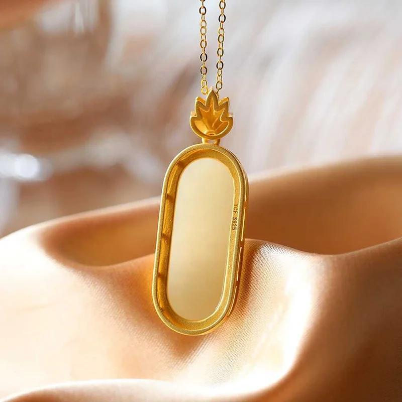 Nieuw Ingezette Natuurlijke En Witte Chalcedoon Lange Ronde Ketting Hanger Chinese Bedel Dame Elegant Fris Sieraden