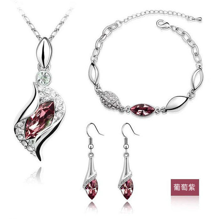 LUXY MOON Women Crystal Pendant Alloyed Chain Necklace Stud Earring Jewelry Set