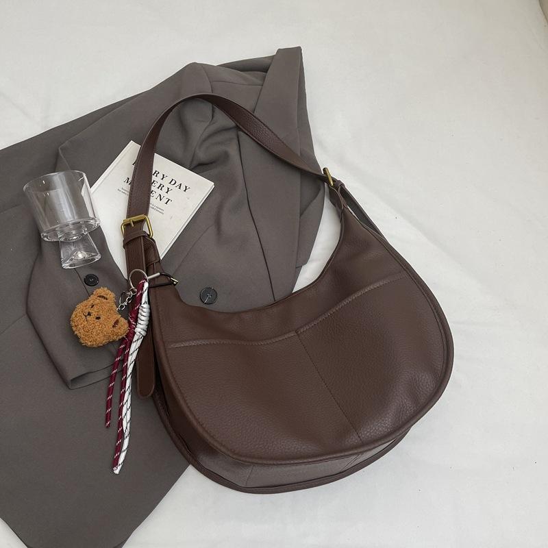 Autumn 2025 New Fashion Mori Dumpling Bag Simple Versatile Casual Crossbody Shoulder Bag