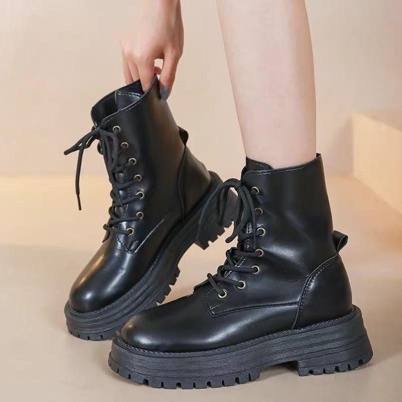 Locomotive small lace-up Martin boots women's 2025 new autumn British style explosion white thick-soled thin short boots