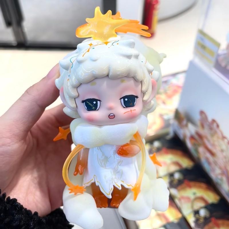 New Faya Picking Light Realm Tide Play Figure Blind Box Cute Anime Action Figure Desktop Ornaments Gift Collection Toys Doll