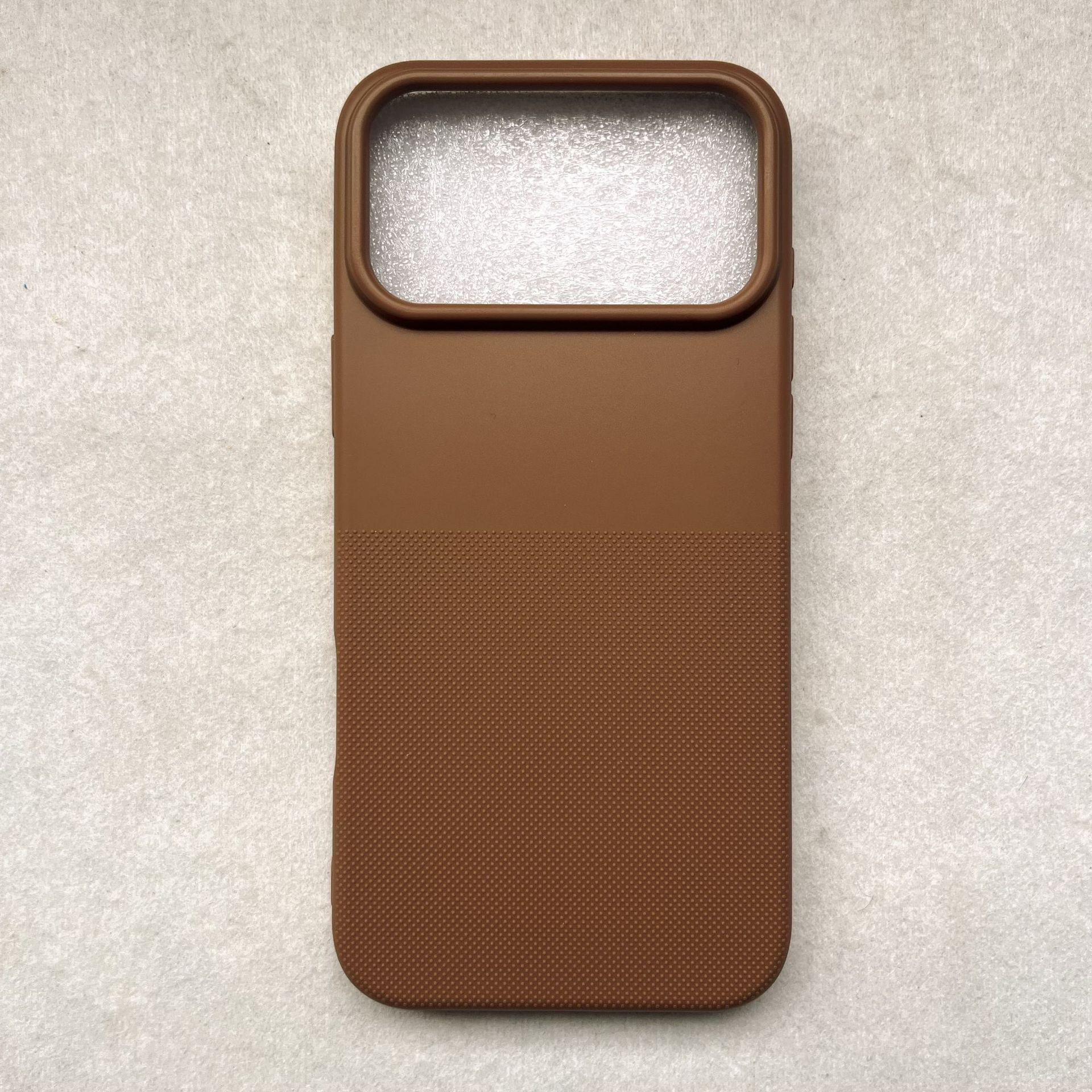 

Polka Dot TPU Case for iPhone 17 Pro M: 16 Bumps & 15 Raised Dots iPhone 15 Pro темно-коричневого