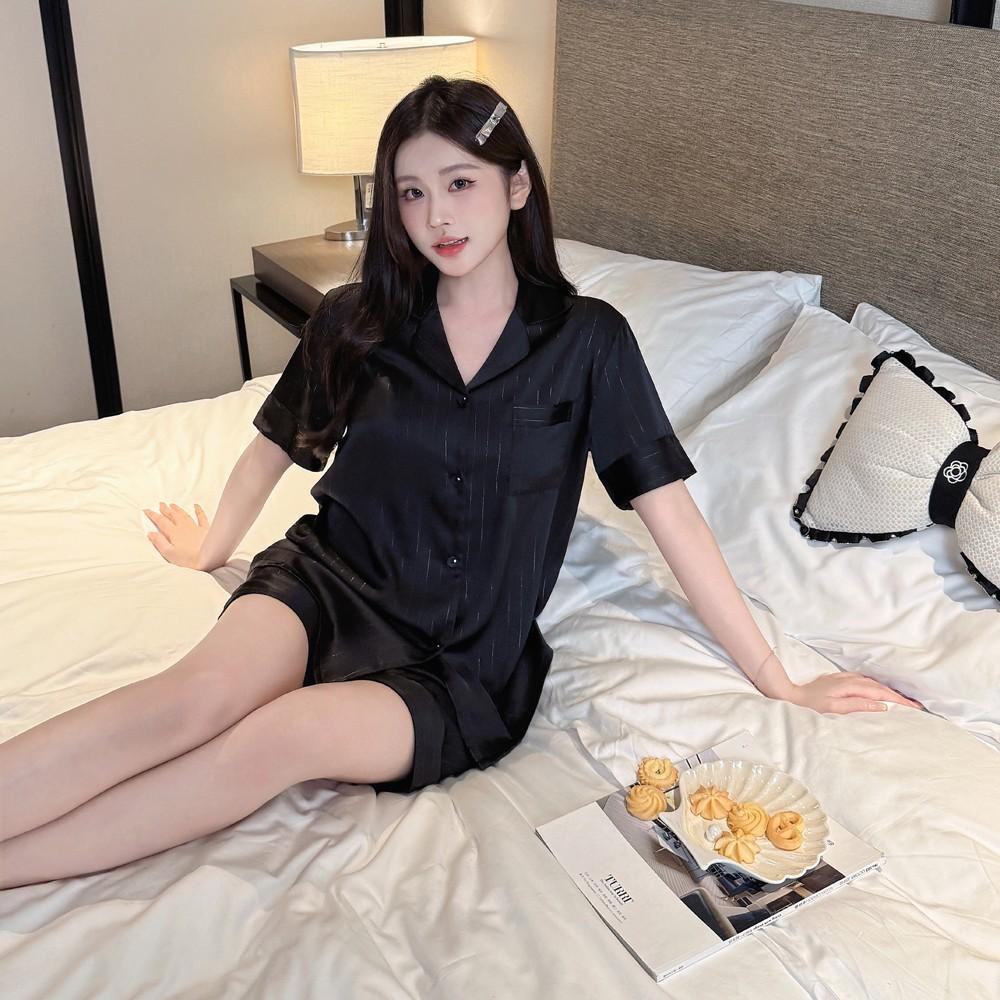 Internet celebrity ice silk striped loungewear women's loose short-sleeved shorts set cool and comfortable can be worn outside pajamas