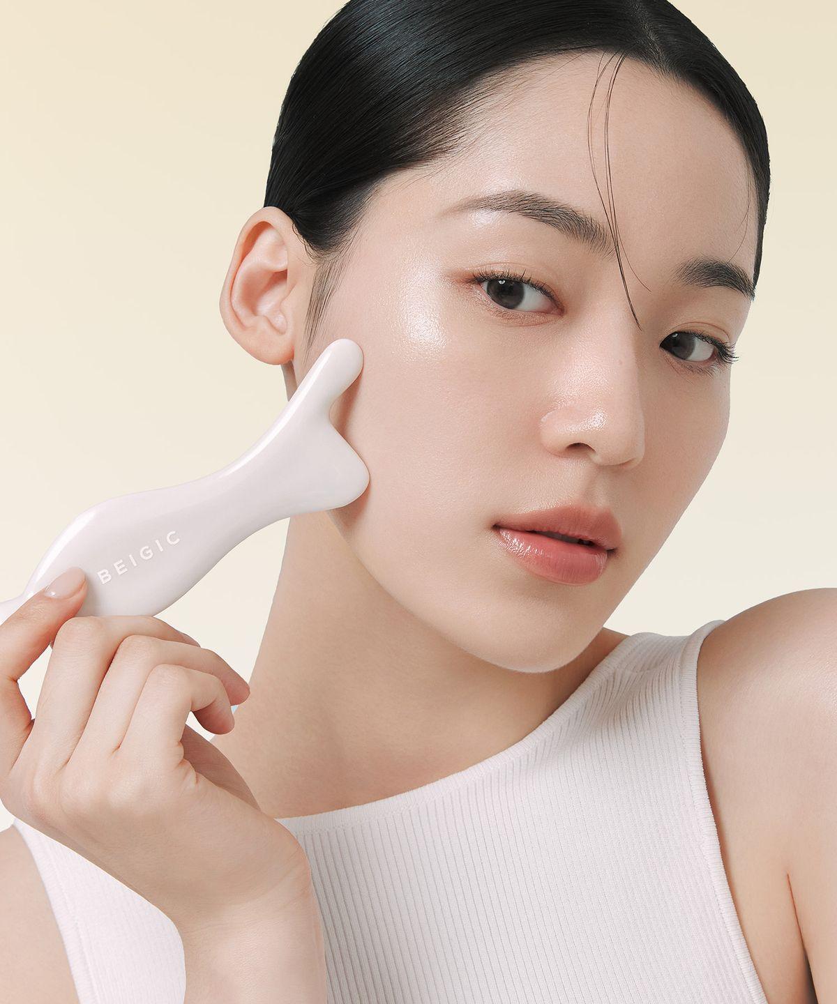 Enhanced Face Gua Sha