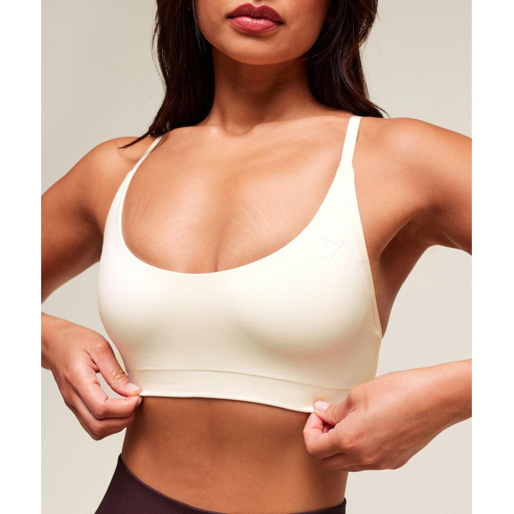 Gymshark Everyday Seamless Racerback Sports Bra Soft White B4c1v Wcmy