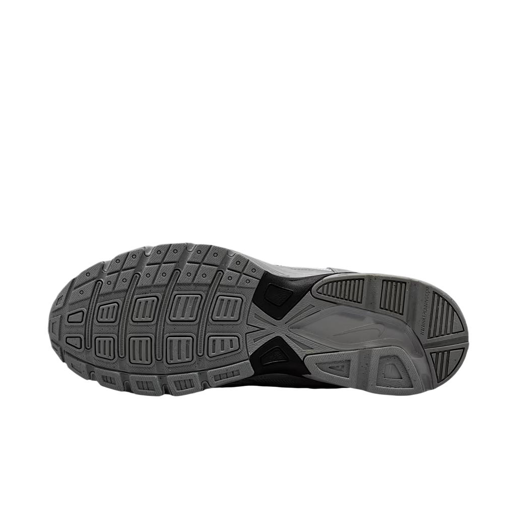 Nike נעלי סניקרס לגברים עם ריפוד נוח, תמיכה רכה ונושמת, גזרה נמוכה, בסגנון "אבא" 394055-105