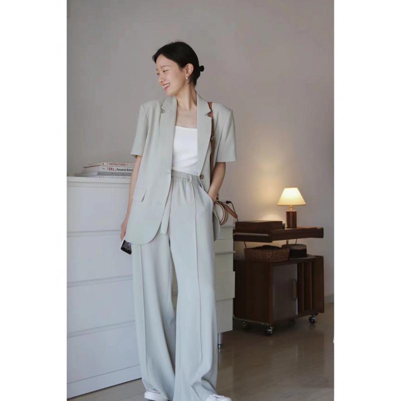 

Plus Size Women s Short-Sleeve Suit Set - Goddess Style, Professional Commute, Summer Thin Two-Piece Set 3XL