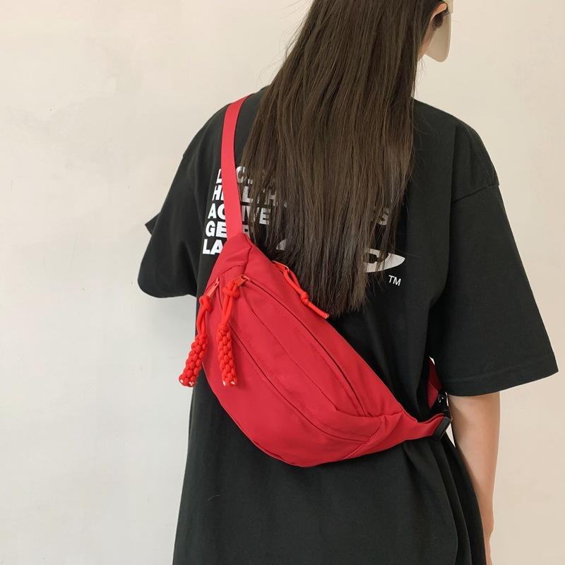 Korean Version of The Simple Messenger Bag New Fashion Summer Large Capacity Bag Sports Joker Small Chest Bag Japanese Women's Pockets.