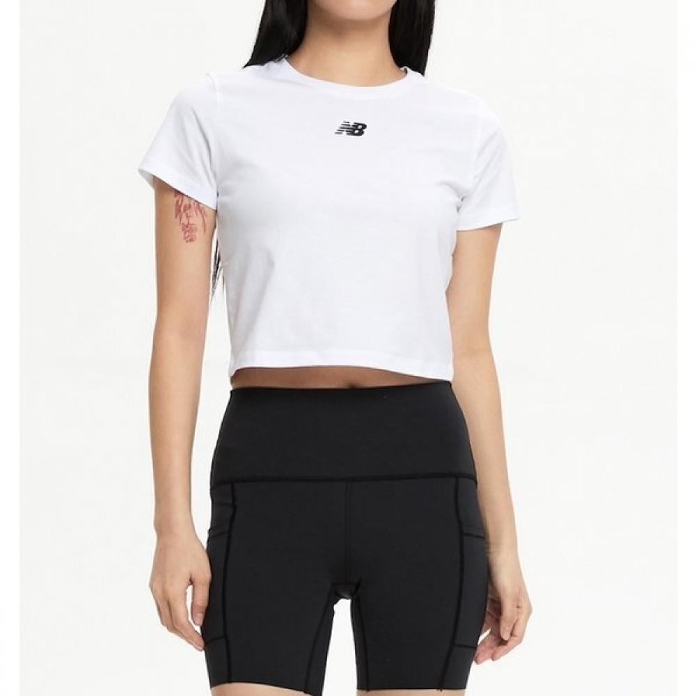 

New Balance T shirT essenTial cenTral Logo shorT Sleeve Slim Nbnefco312 10 085(S)