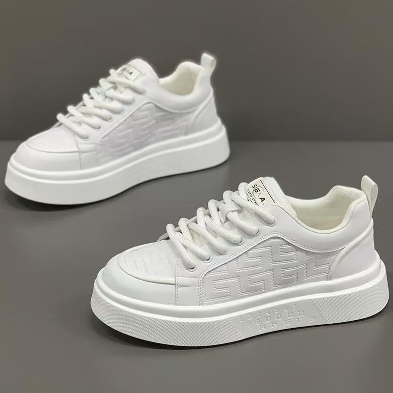 Men's Shoes for Spring Breathable New Thin Casual White Shoes Trendy Shoes Korean Versatile Men's Sports Shoes